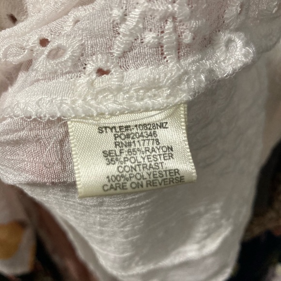 Lovestitch blouse - Picture 4 of 4